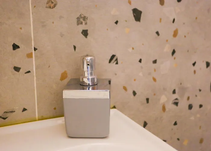 Antik Homes 公寓 *