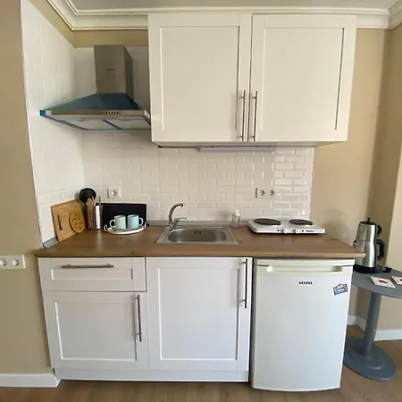 아파트 Antik Homes *